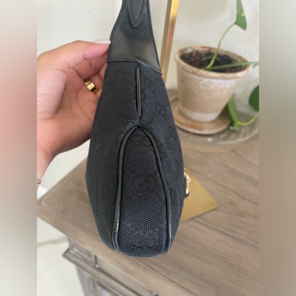 VINTAGE Mini Gucci Jackie with Gold Hardware - Picture 8 of 9